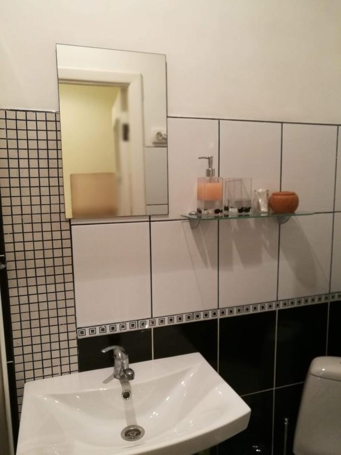 Chokolate Apartamento Lviv Exterior foto