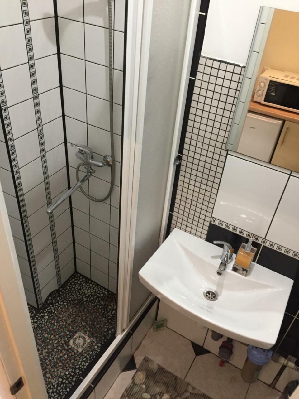 Chokolate Apartamento Lviv Exterior foto